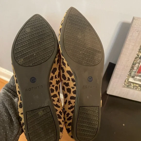 Little cat Rothy’s - Picture 3 of 5